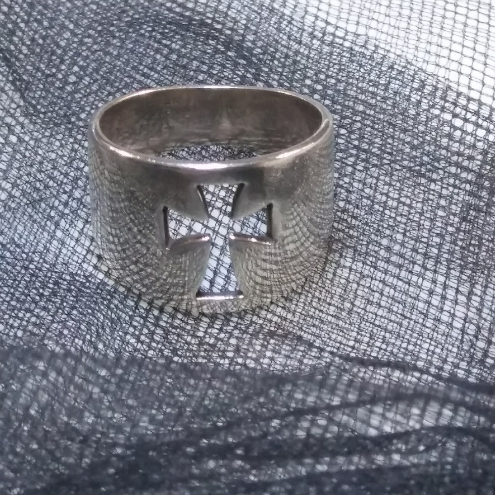 Sterling Vintage Cross Ring